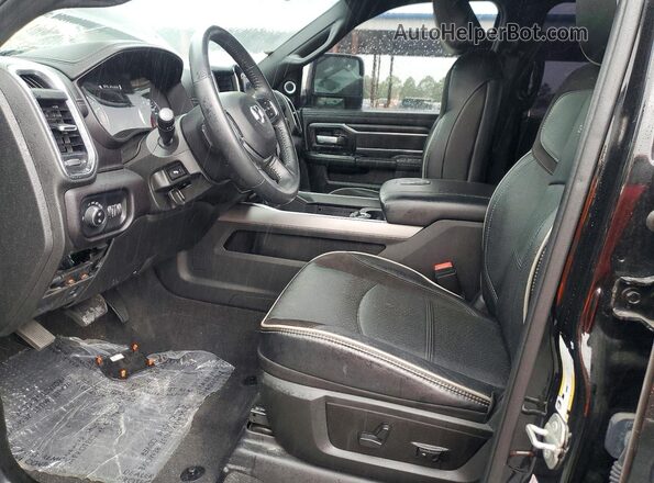 3C63RRJL0PG645177 2023 RAM 3500 Black Vista interior delantera