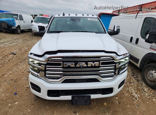 3C63RRML4SG519960 2025 RAM 3500 White Front view