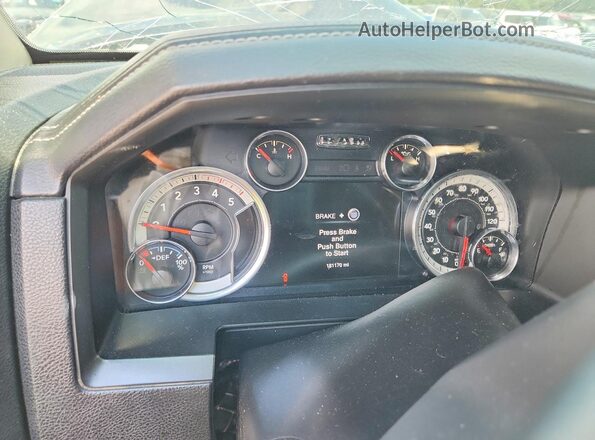 3C63RRML5GG151201 2016 RAM 3500 Charcoal Սարքավորումների վահանակի տեսք