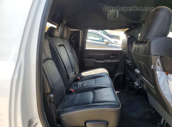 3C63RRPL0NG162504 2022 RAM 3500 White Widok tylnych siedzeń