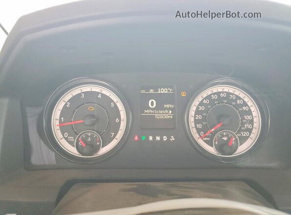 3C6JR6AT0NG330642 2022 RAM 1500 White Vista del cuadro de instrumentos
