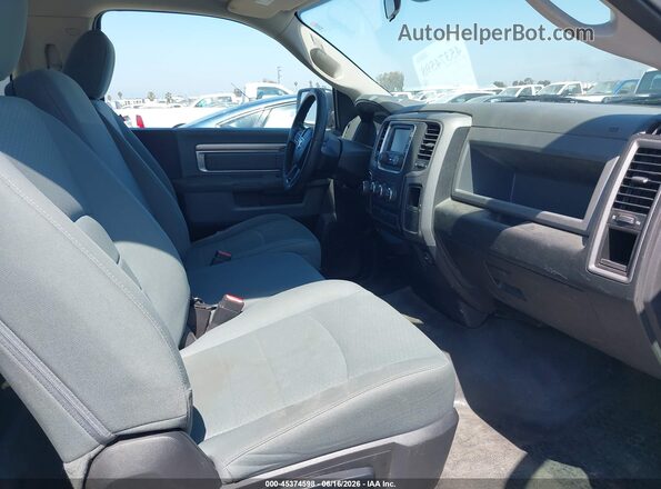 3C6JR6DG0HG764661 2017 RAM 1500 White Front interior view