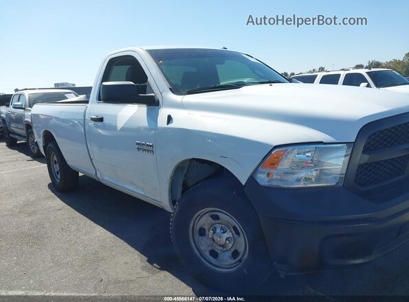 3C6JR6DG2HG622358 2017 RAM 1500 White Front view