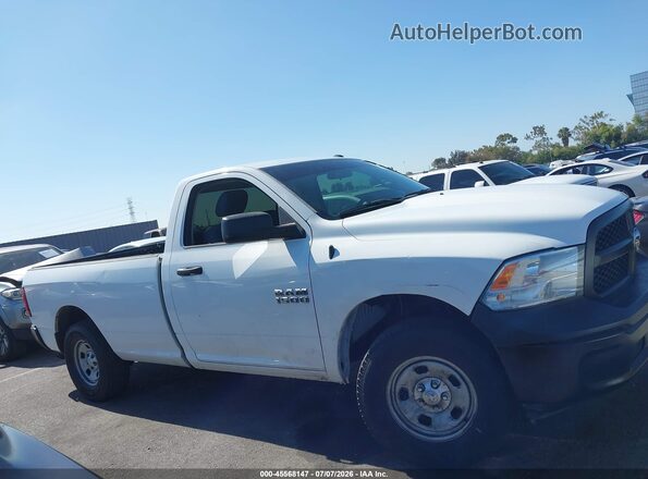 3C6JR6DG2HG622358 2017 RAM 1500 White Rear interior view
