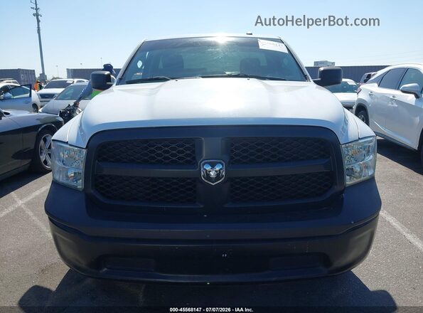3C6JR6DG2HG622358 2017 RAM 1500 White Instrument cluster view