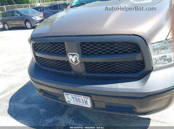 3C6JR6DG2KG589529 2019 RAM 1500 CLASSIC Коричневый Вид щитка приборов