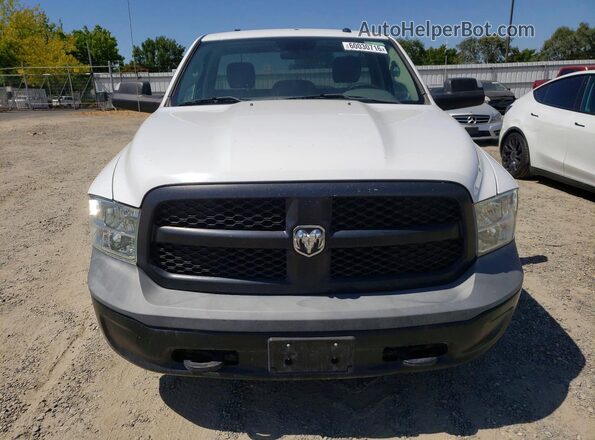 3C6JR6DG4KG506277 2019 RAM 1500 Белый Вид спереди