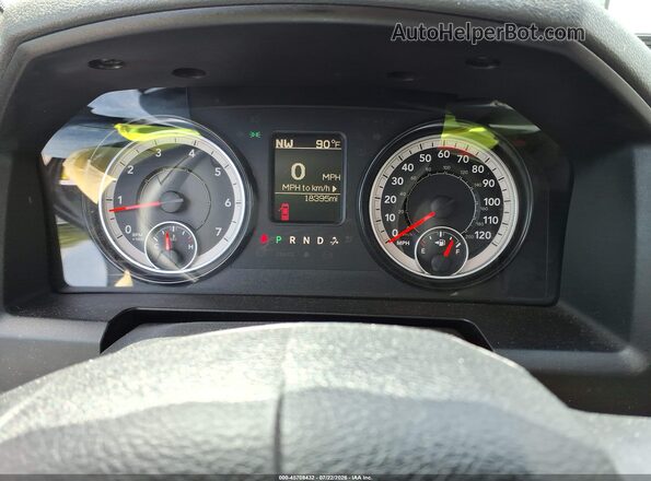 3C6JR6DG5HG764901 2017 RAM 1500 Серый Вид задних сидений