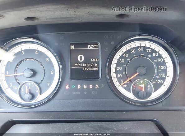 3C6JR6DG8HG764892 2017 RAM 1500 White Հետևի նստատեղերի տեսք