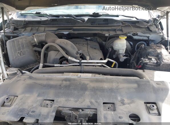3C6JR6DT8HG706892 2017 RAM 1500 Белый Вид сзади