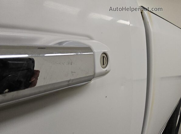 3C6JR6EG5HG656132 2017 RAM 1500 White 