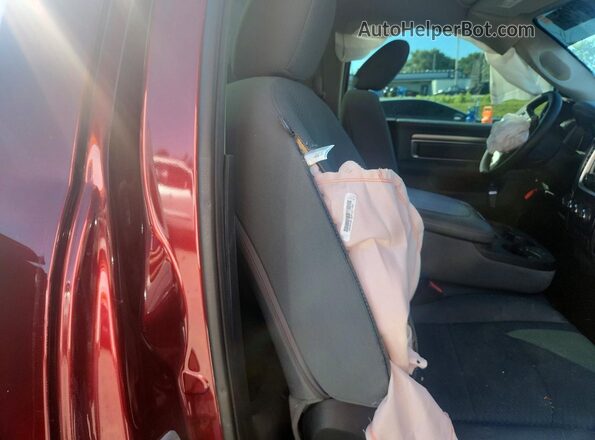 3C6JR7AT2HG548950 2017 RAM 1500 Red Rear seats view