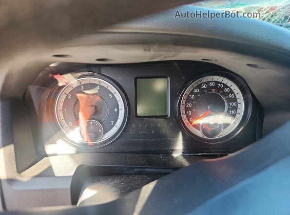 3C6JR7AT2HG548950 2017 RAM 1500 Red Instrument cluster view