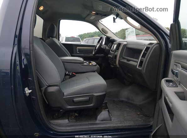 3C6JR7DG1HG704734 2017 RAM 1500 Синий Вид салона спереди