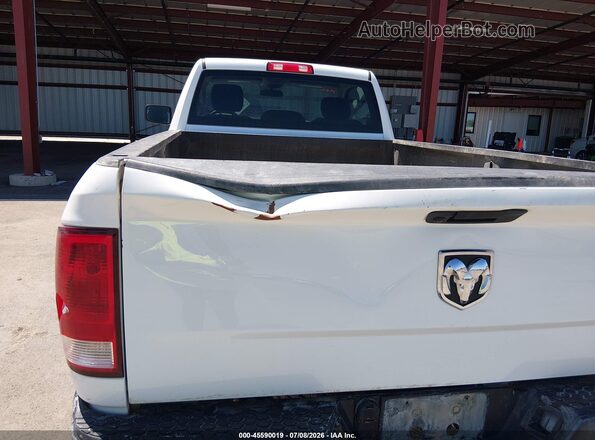 3C6JR7DG2KG609591 2019 RAM 1500 CLASSIC White Front view