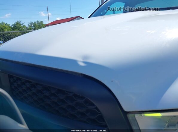 3C6JR7DG5GG257694 2016 RAM 1500 White უკანა სალონის ხედი