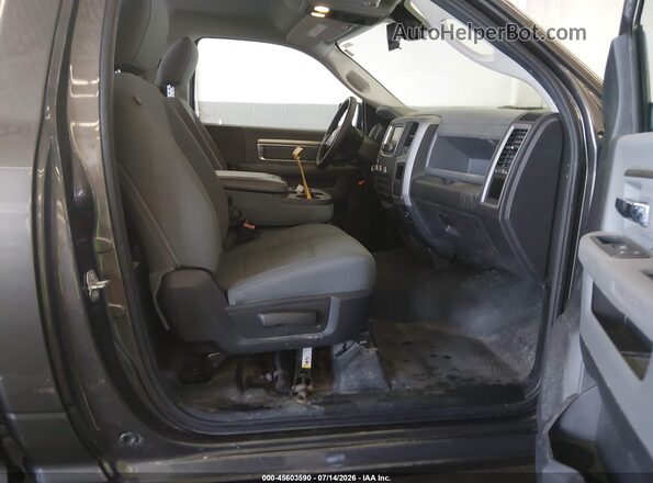 3C6JR7DT2GG320490 2016 RAM 1500 Gray Widok wnętrza z przodu
