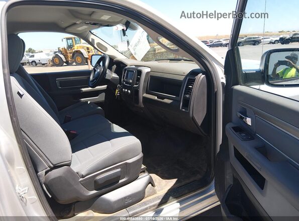 3C6JR7DT4HG535872 2017 RAM 1500 Silver Սալոնի դիմացի տեսք