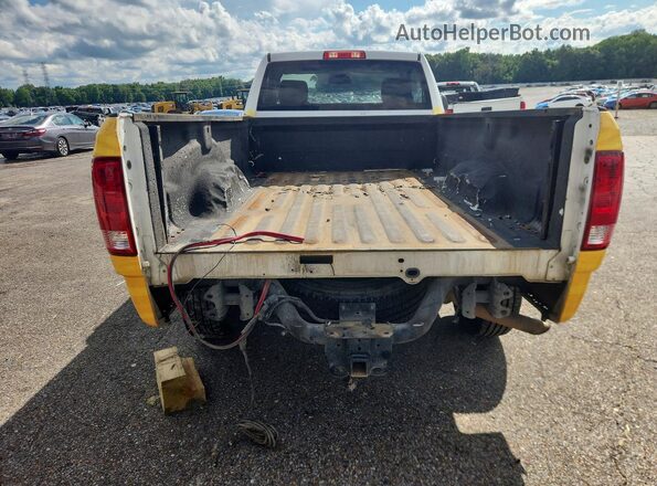 3C6LR4AT3JG253689 2018 RAM 2500 White Вид ззаду
