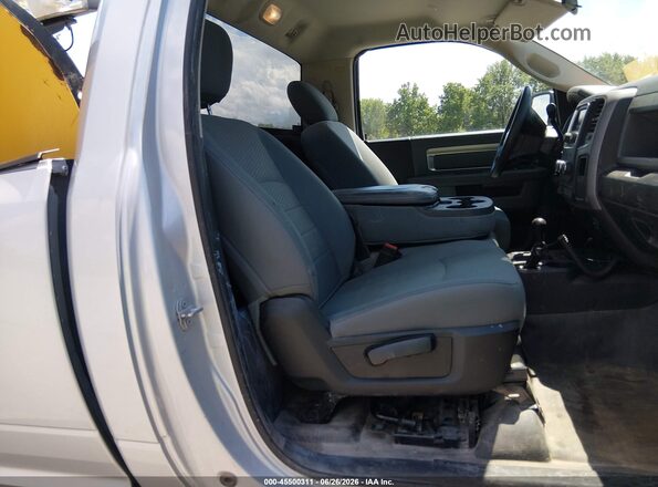 3C6LR5AT1JG363596 2018 RAM 2500 Silver Vista de la etiqueta del VIN