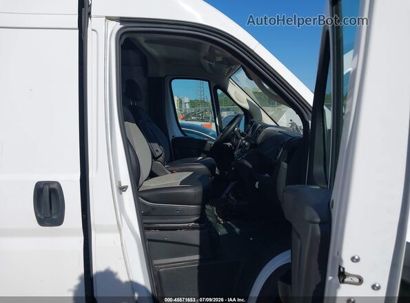 3C6LRVCG7SE511683 2025 RAM PROMASTER 2500 Белый Вид салона спереди