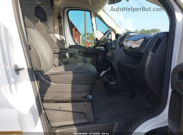 3C6LRVCG8ME518046 2021 RAM PROMASTER 2500 White Vista interior delantera