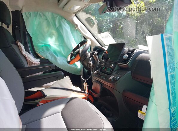 3C6LRVDG0TE183961 2026 RAM PROMASTER 2500 Black Vista interior delantera