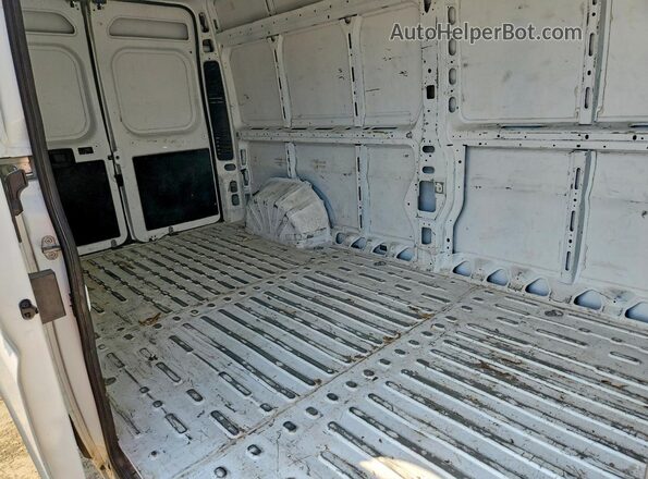 3C6LRVDG1PE571710 2023 RAM PROMASTER White Widok wnętrza z tyłu