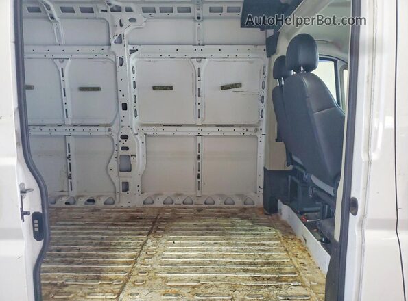 3C6LRVDG3ME516381 2021 RAM PROMASTER White უკანა სალონის ხედი