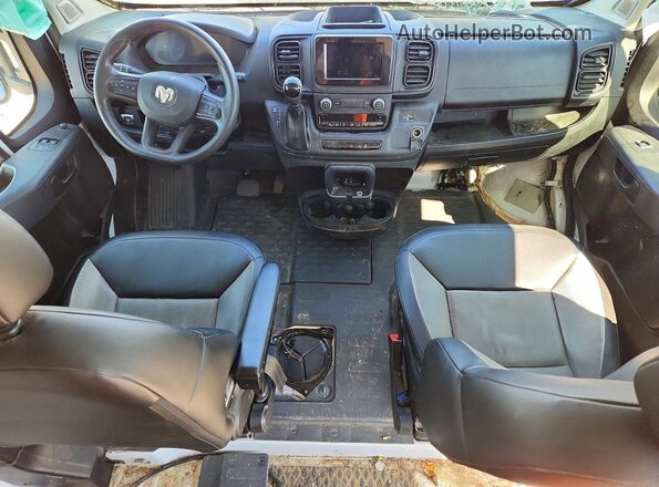 3C6LRVDG4PE504714 2023 RAM 2500 Blue Widok deski rozdzielczej
