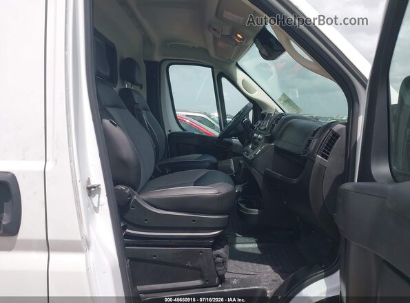 3C6LRVDG5SE504097 2025 RAM PROMASTER 2500 Белый Вид салона спереди