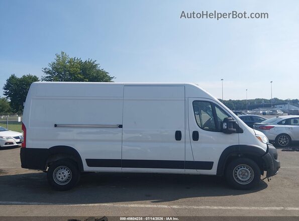 3C6LRVDG5SE518758 2025 RAM PROMASTER 2500 White Rear interior view