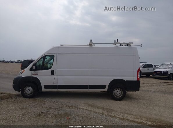 3C6LRVDG6NE102819 2022 RAM PROMASTER 2500 White Rear interior view