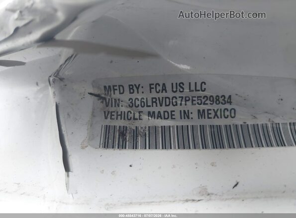 3C6LRVDG7PE529834 2023 RAM PROMASTER 2500 White Vista del compartimento del motor