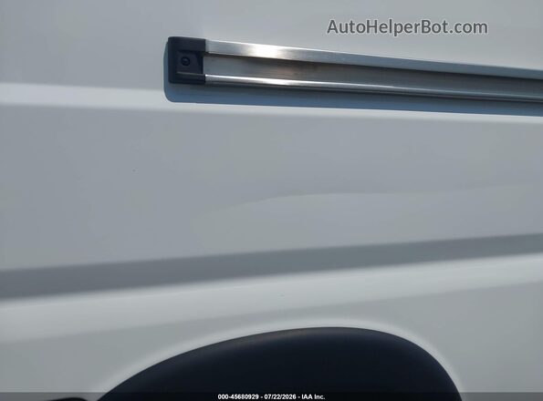 3C6LRVDG8RE136766 2024 RAM PROMASTER 2500 White Front view