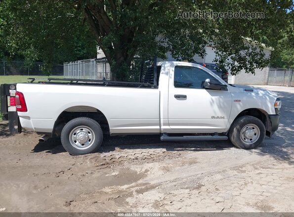 3C6MR4AJ3KG597950 2019 RAM 2500 Белый Панорамный вид салона 360°