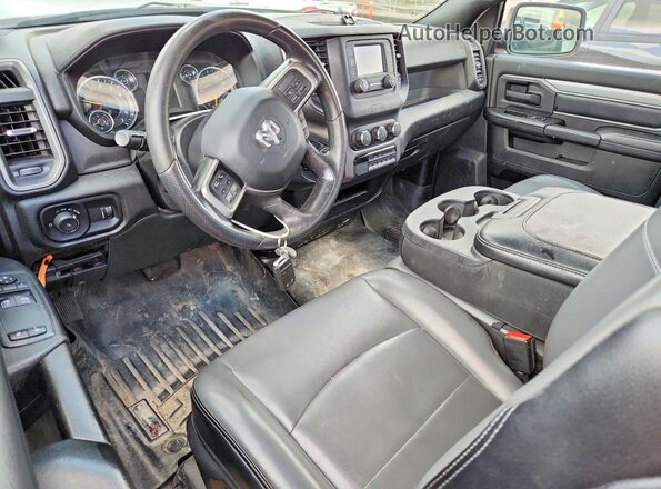 3C6MR4AJXNG200416 2022 RAM 2500 Белый Вид панели приборов