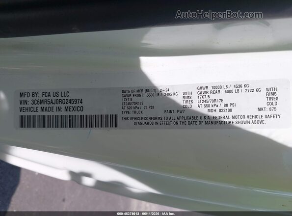 3C6MR5AJ0RG245974 2024 RAM 2500 White Շարժիչի բաժամունքի տեսք