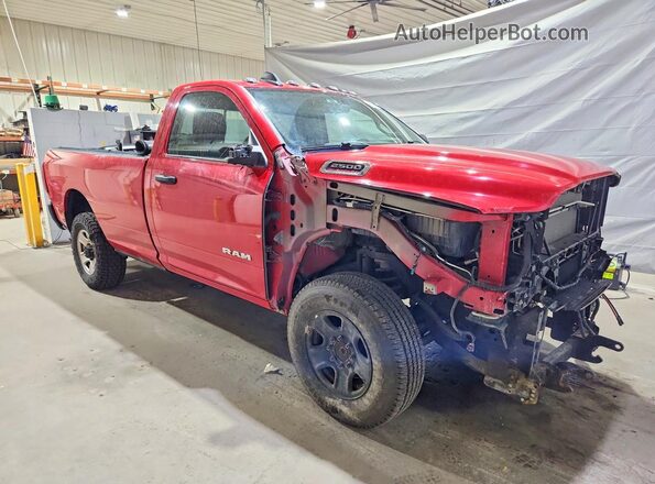 3C6MR5AJ1LG211498 2020 RAM 2500 Красный Передняя правая четверть