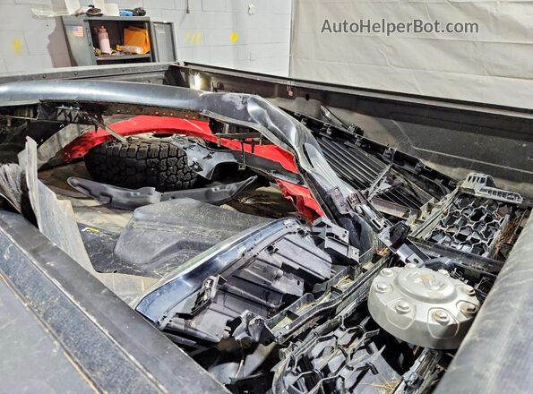 3C6MR5AJ1LG211498 2020 RAM 2500 Красный Вид подкапотного пространства