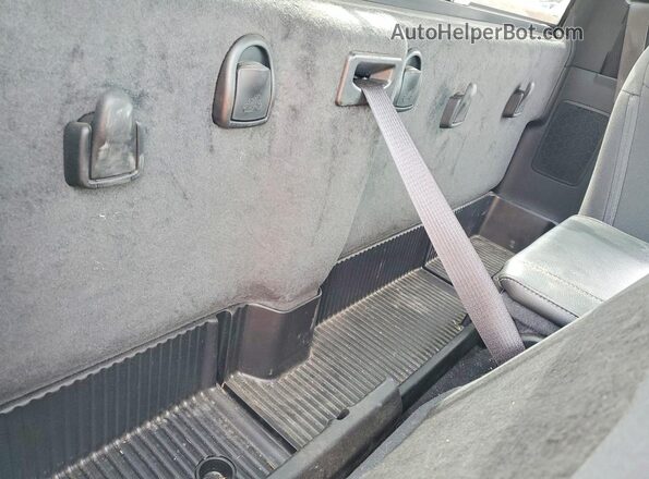 3C6MR5AJ2RG269807 2024 RAM 2500 White Rear seats view