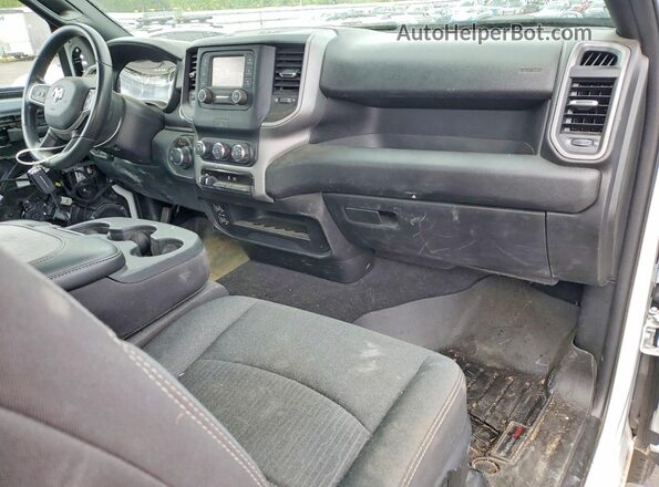 3C6MR5AJ2RG269807 2024 RAM 2500 White Dashboard view