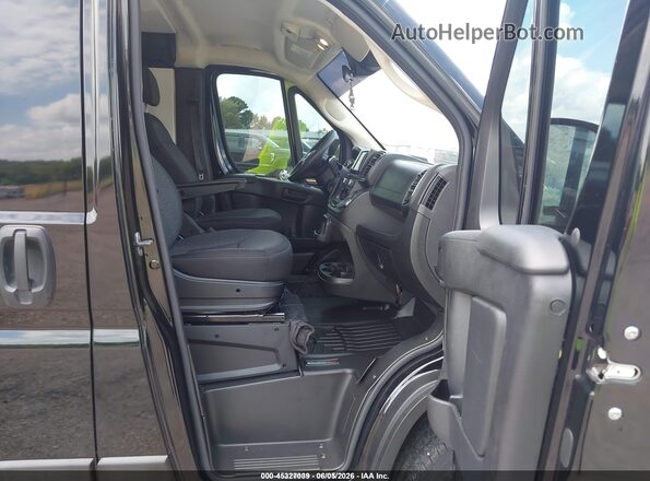 3C6MRVHG7RE152066 2024 RAM PROMASTER 3500 Black Widok wnętrza z przodu
