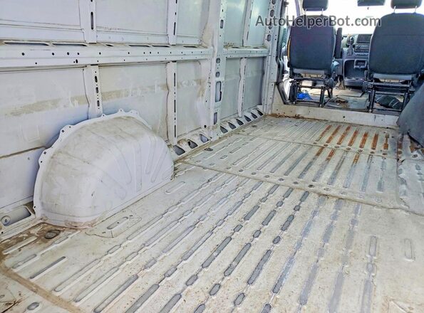 3C6MRVJG0SE504811 2025 RAM PROMASTER White Вид задньої частини салону