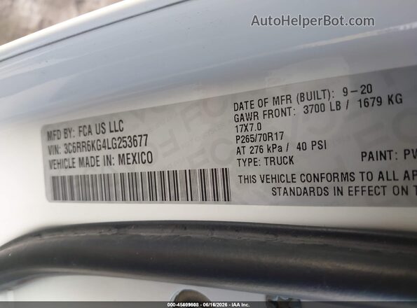 3C6RR6KG4LG253677 2020 RAM 1500 CLASSIC White ძრავის განყოფილების ხედი