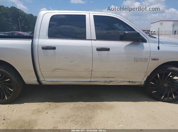 3C6RR6KT0GG354976 2016 RAM 1500 Silver Вид спереду