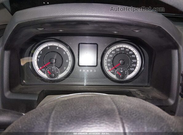 3C6RR6KTXLG130141 2020 RAM 1500 CLASSIC White Հետևի նստատեղերի տեսք