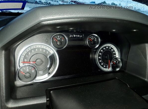 3C6RR6LT1HG592321 2017 RAM 1500 Black Instrument cluster view