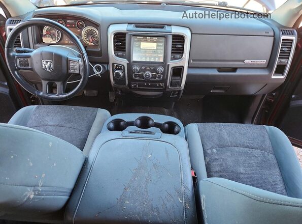3C6RR6LT2HG563698 2017 RAM 1500 Maroon Vista del salpicadero