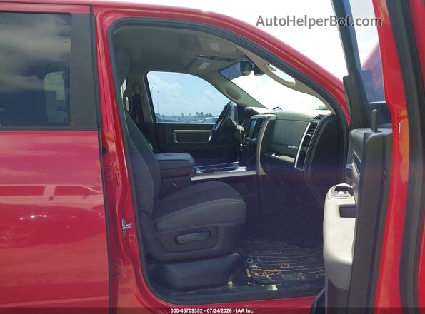3C6RR6LT6GG343785 2016 RAM 1500 Red Вид салону спереду